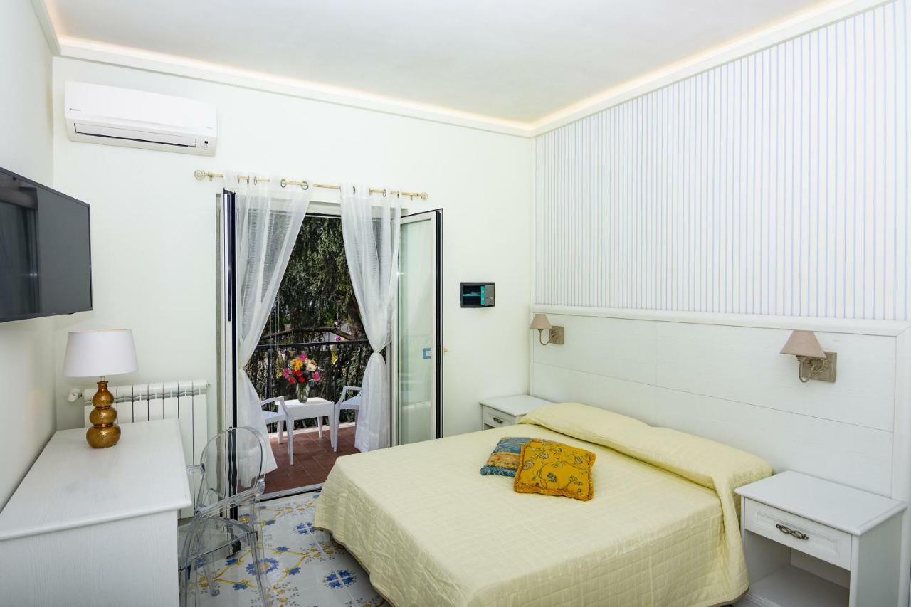 Ambra Sorrento Suites Short Rent Eksteriør billede